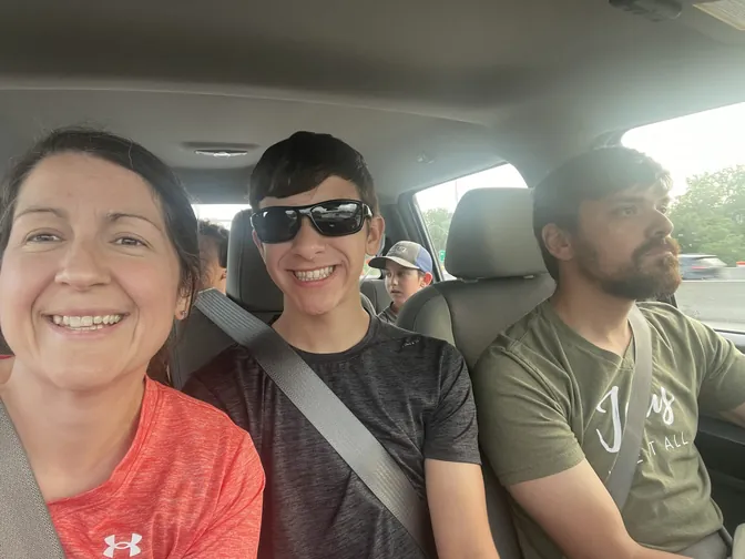 A car selfie on the way to medieval putt-putt